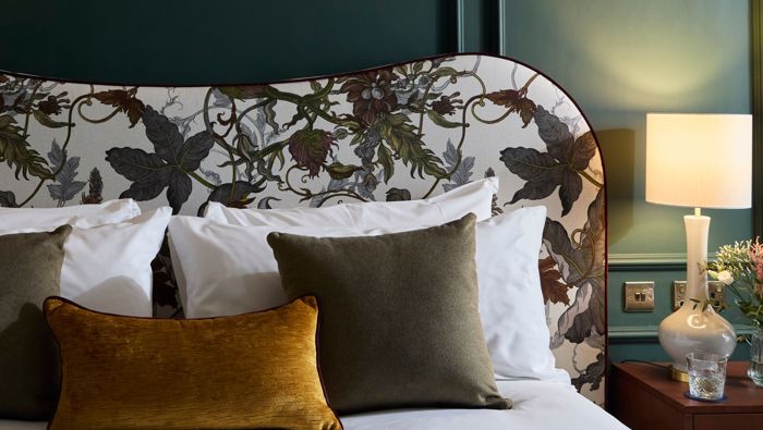 Francis Hotel Bath snug room