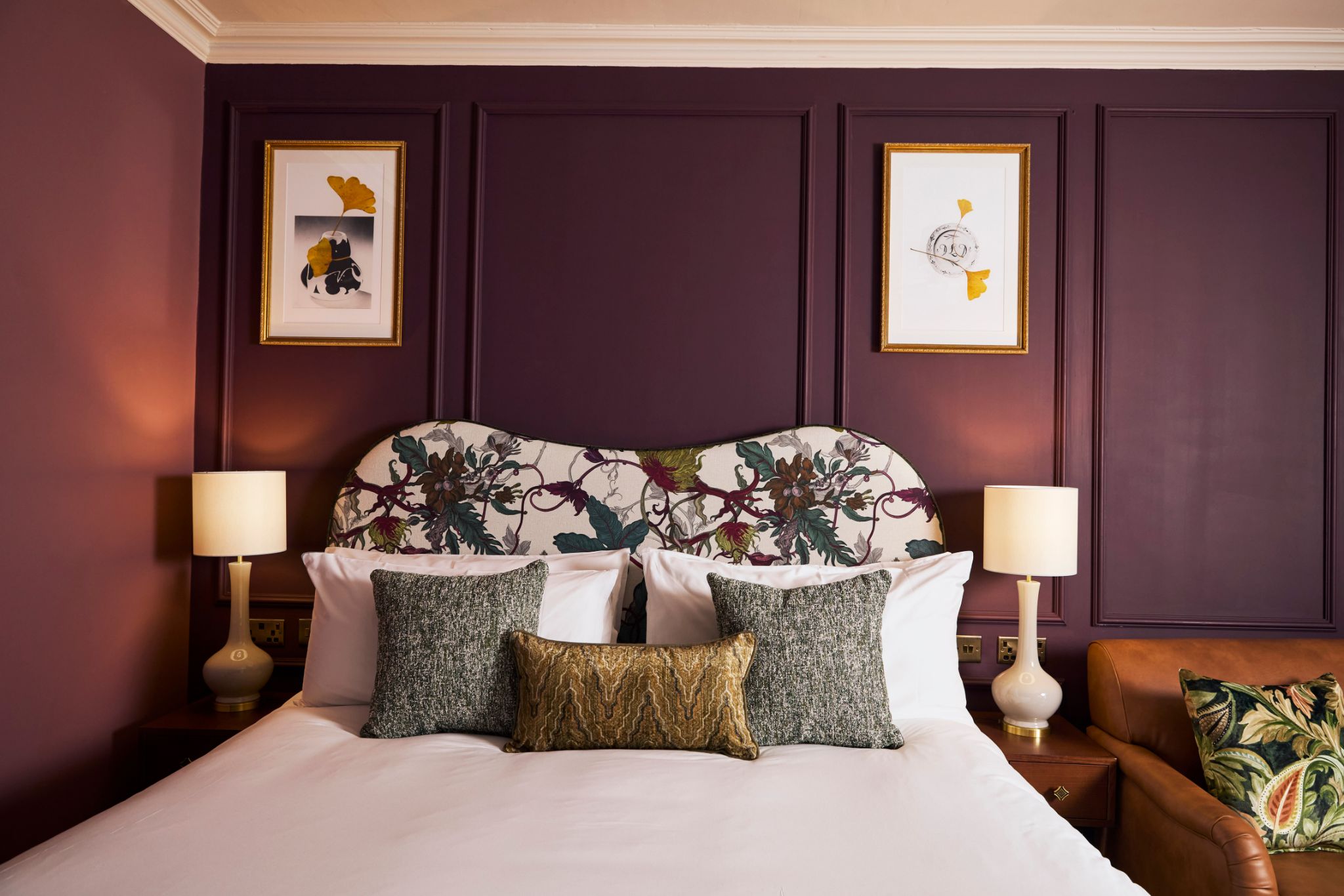 Generous family bedroom Francis Hotel Bath